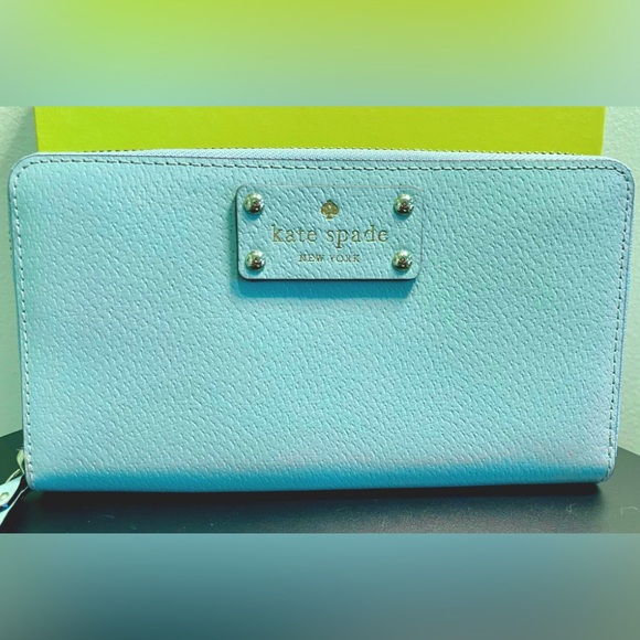 kate spade Handbags - Kate Spade Tiffany Blue Wallet NWOT 7.5”L X 4.5”W PERFECT CONDITION!